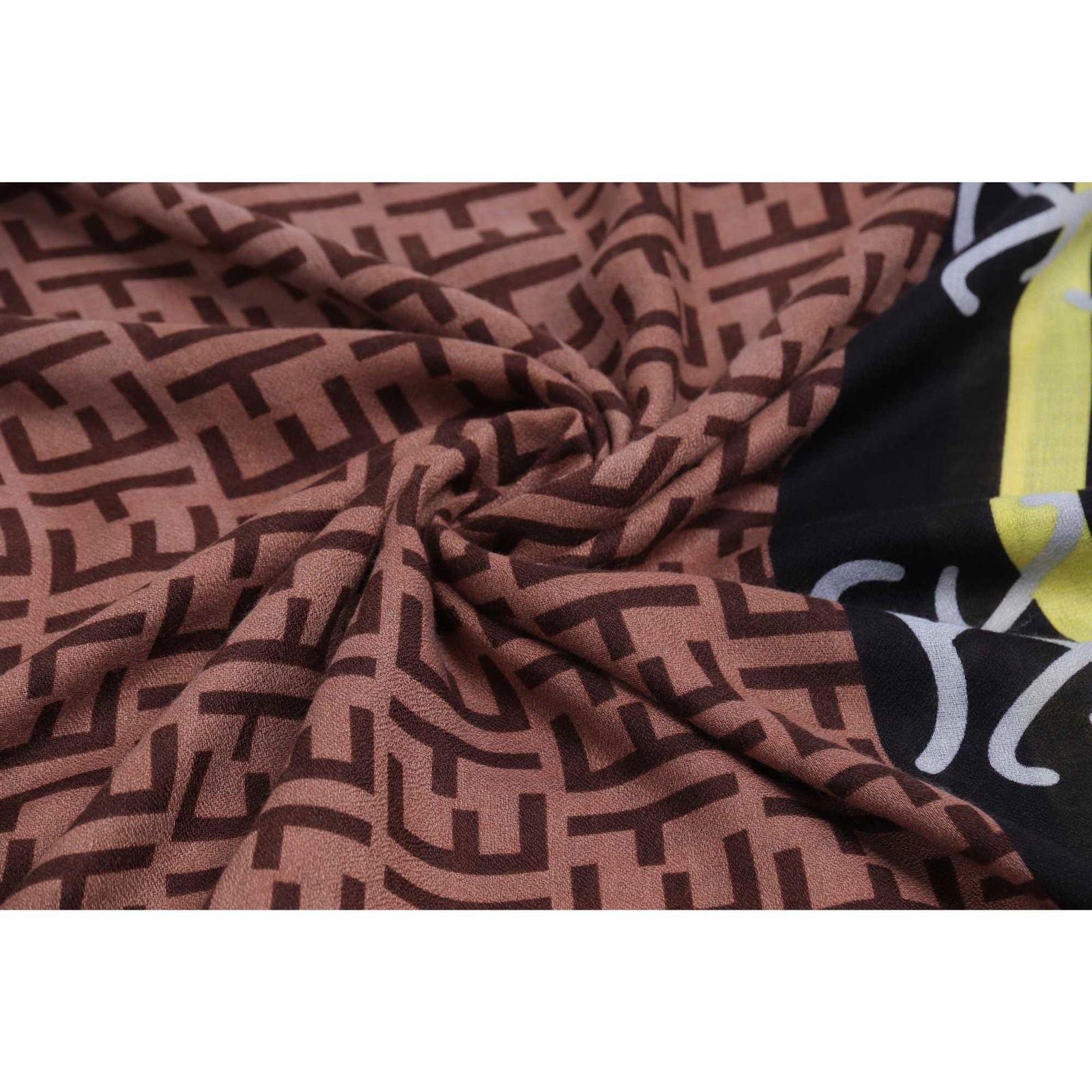 Szal SOFT EMBRACE HAGNE